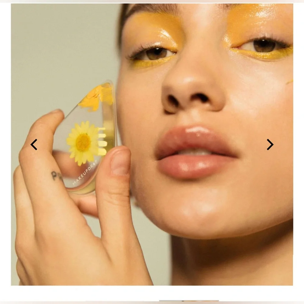 Makeup Drop Silicone Makeup Applicator flower edition🌼 NEW